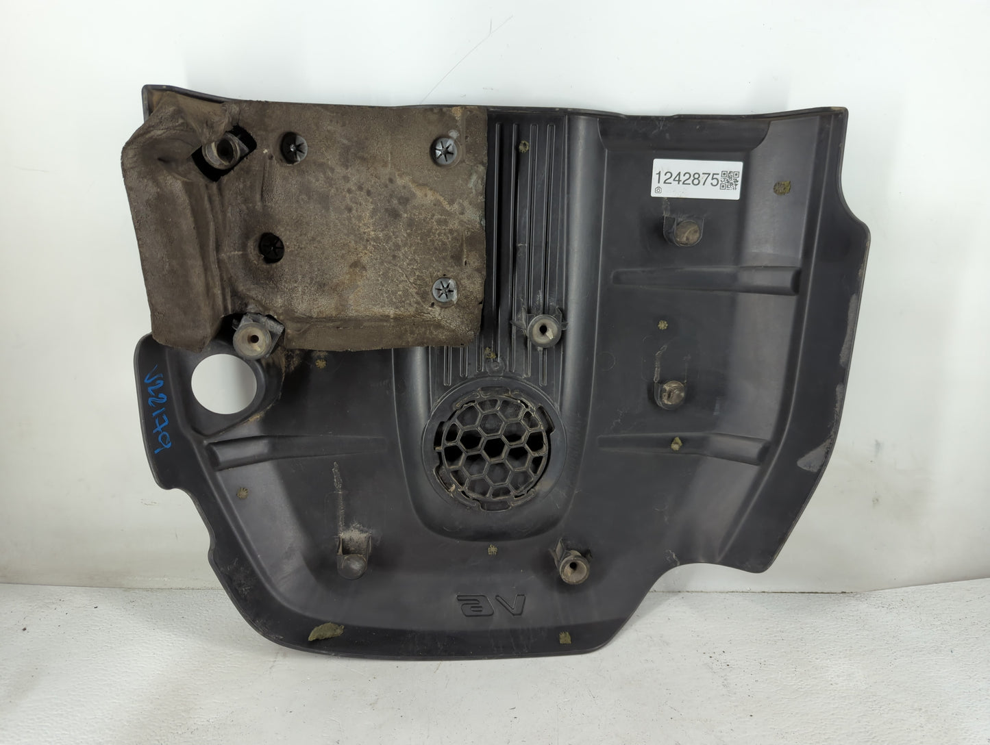 2013 Dodge Durango Engine Cover - Oemusedautoparts1.com