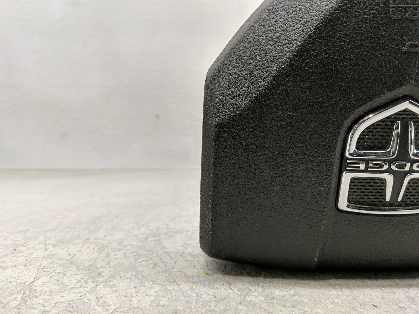 2013 Dodge Durango Air Bag Driver Left Steering Wheel Mounted P/N:P1GS291X9AG Fits OEM Used Auto Parts - Oemusedautoparts1.c