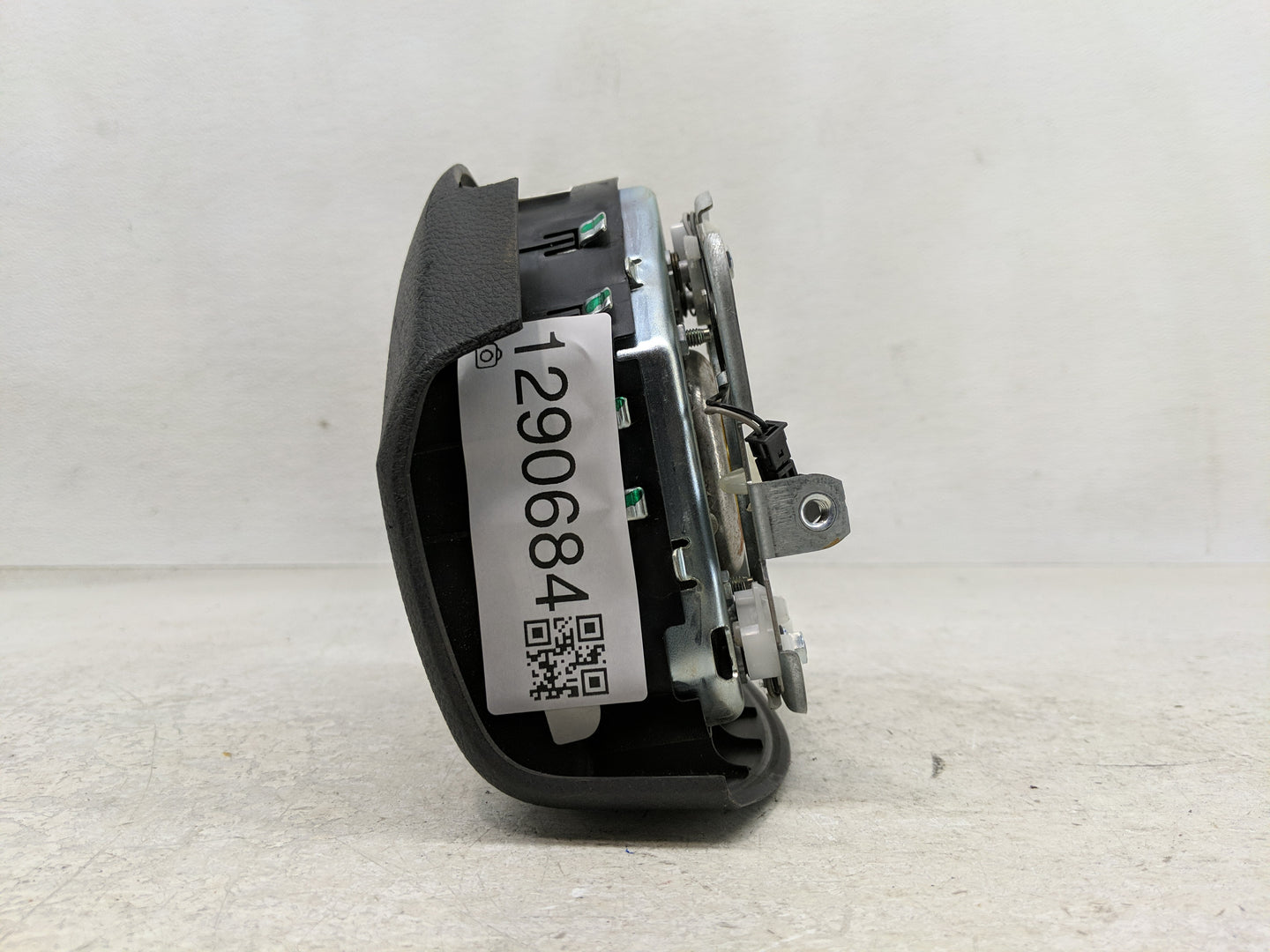 2013 Dodge Durango Air Bag Driver Left Steering Wheel Mounted P/N:P1GS291X9AG Fits OEM Used Auto Parts - Oemusedautoparts1.c