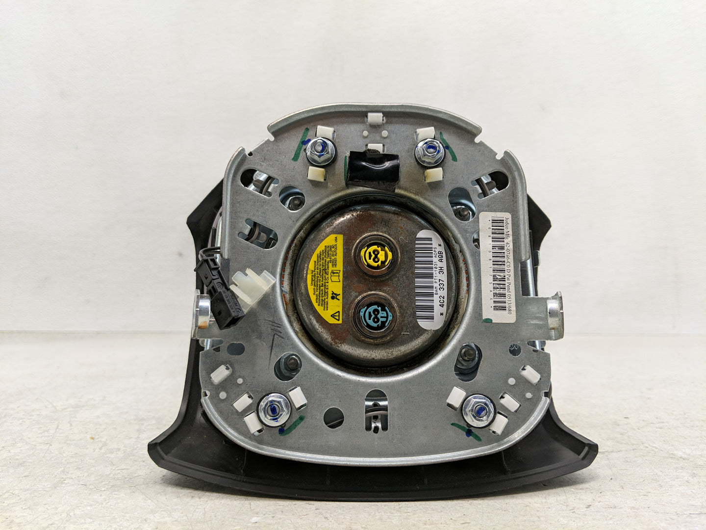 2013 Dodge Durango Air Bag Driver Left Steering Wheel Mounted P/N:P1GS291X9AG Fits OEM Used Auto Parts - Oemusedautoparts1.c