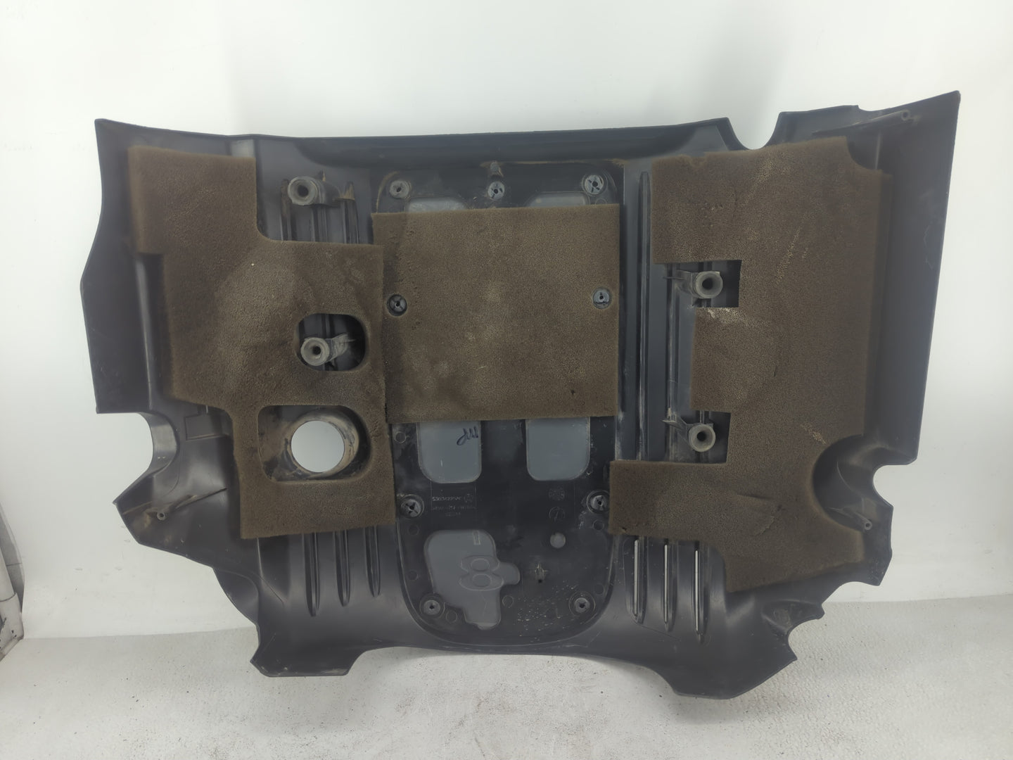 2013 Dodge Durango Engine Cover - Oemusedautoparts1.com