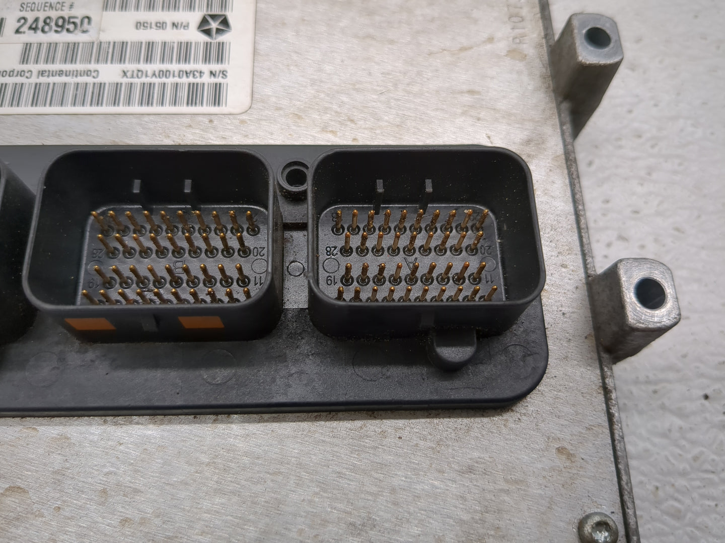 2012-2013 Dodge Durango PCM Engine Control Computer ECU ECM PCU OEM P/N:68170442AC P68170442AC, T00EM1553Y1QTX Fits Fits 201