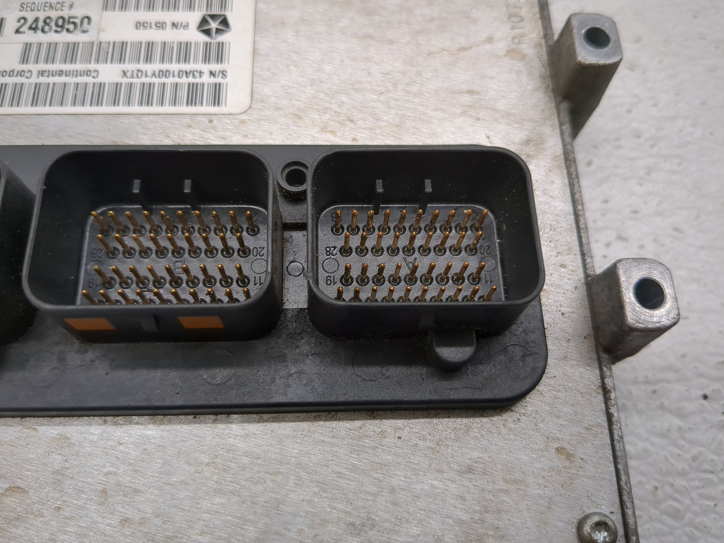 2012-2013 Dodge Durango PCM Engine Control Computer ECU ECM PCU OEM P/N:68170442AC P68170442AC, T00EM1553Y1QTX Fits Fits 201