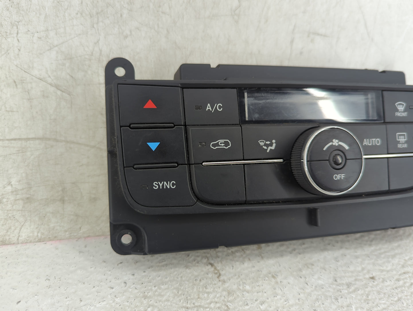 2011-2013 Dodge Durango Climate Control Module Temperature AC/Heater Replacement P/N:55111925AP 5HB011217-62 Fits OEM Used A