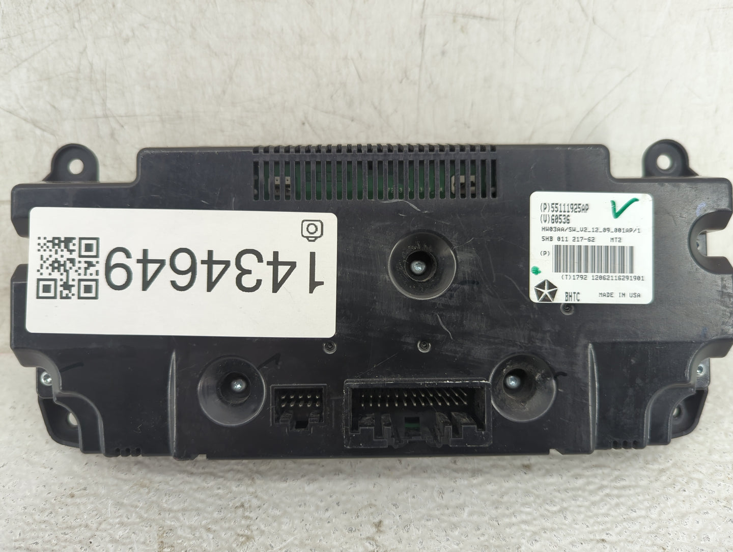 2011-2013 Dodge Durango Climate Control Module Temperature AC/Heater Replacement P/N:55111925AP 5HB011217-62 Fits OEM Used A