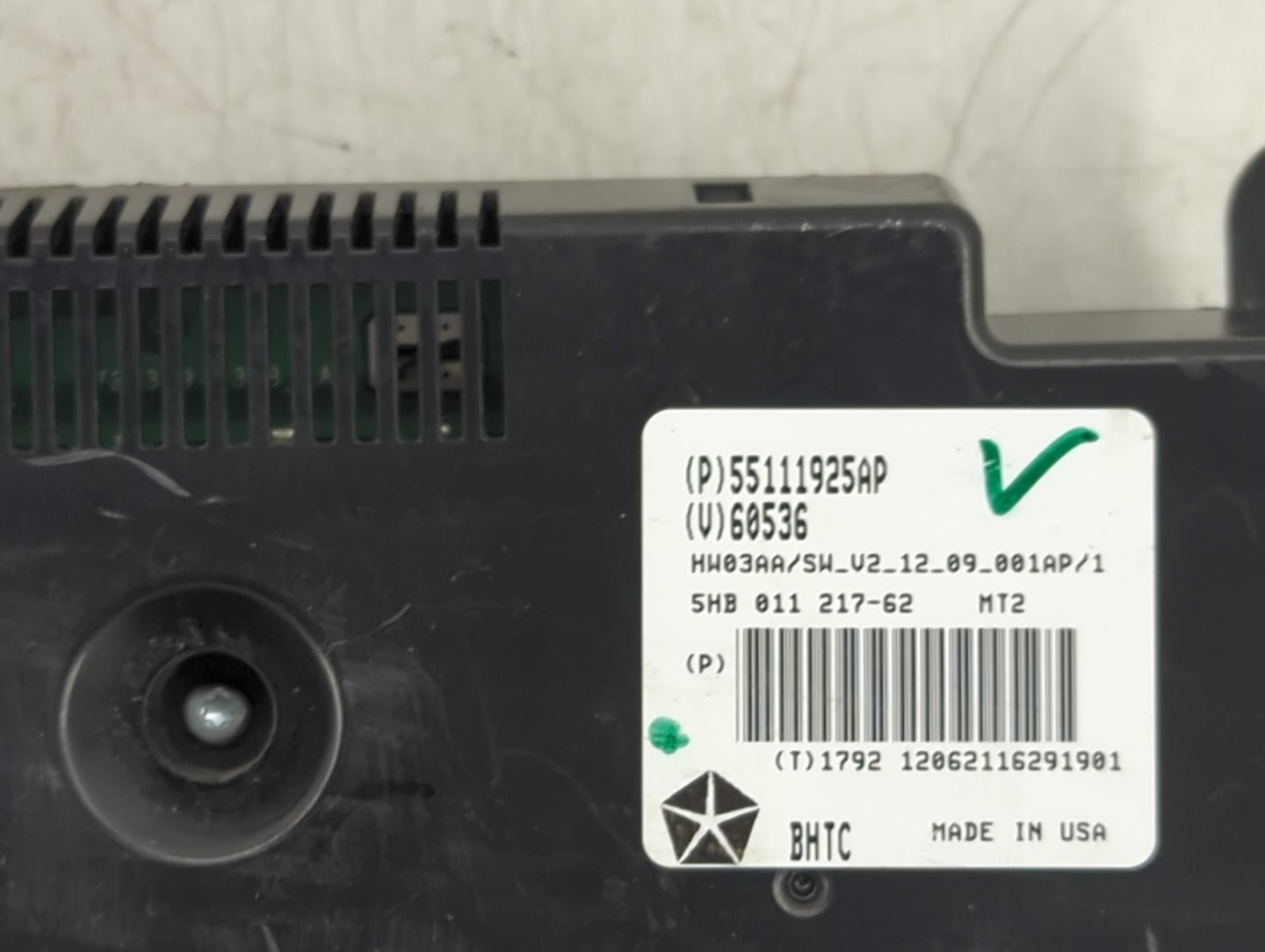 2011-2013 Dodge Durango Climate Control Module Temperature AC/Heater Replacement P/N:55111925AP 5HB011217-62 Fits OEM Used A