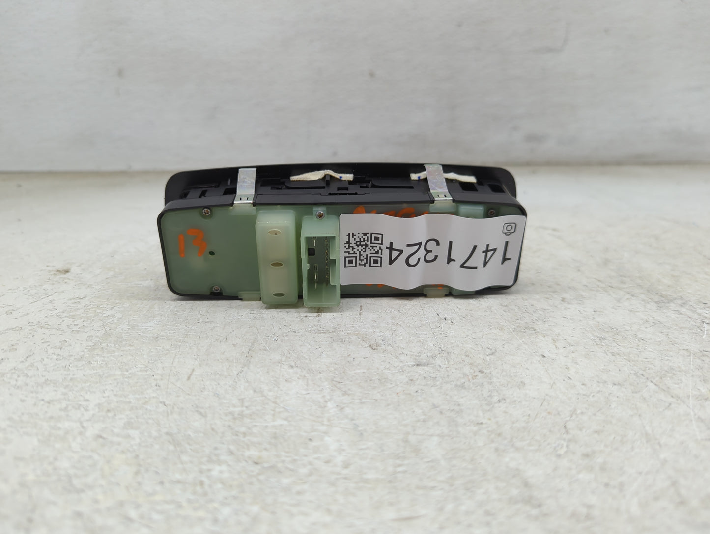 2011-2013 Dodge Durango Master Power Window Switch Replacement Driver Side Left P/N:68086693AD 1002558 Fits Fits 2011 2012 2