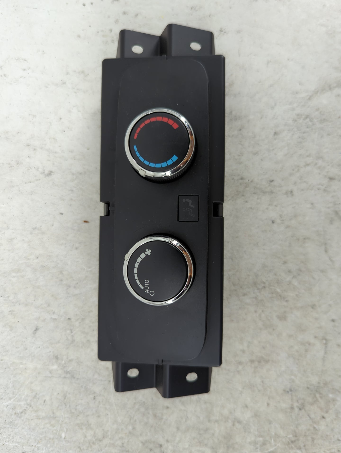 2011-2013 Dodge Durango Climate Control Module Temperature AC/Heater Replacement P/N:P68089801AG Fits Fits 2011 2012 2013 OE