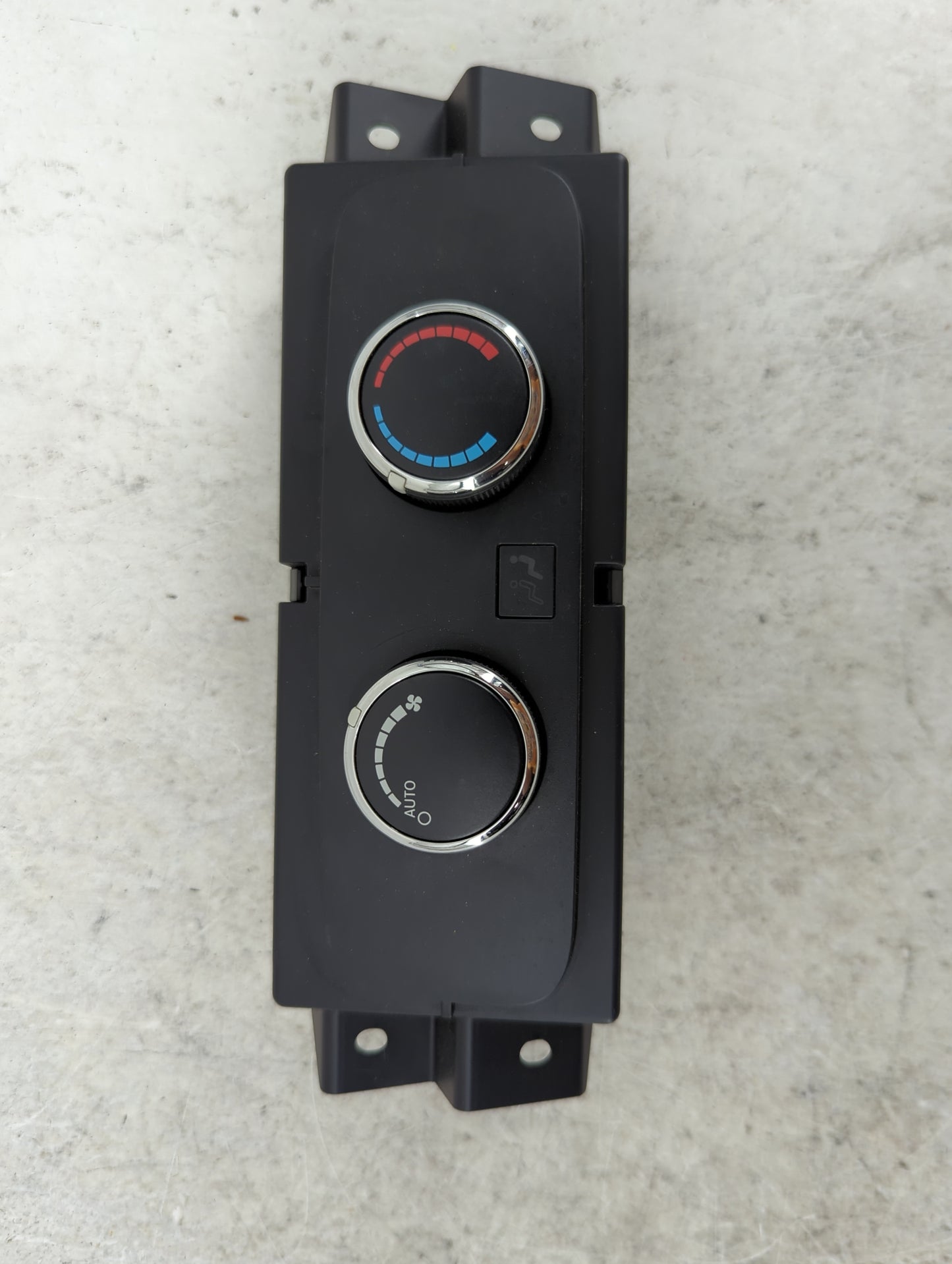 2011-2013 Dodge Durango Climate Control Module Temperature AC/Heater Replacement P/N:P68089801AG Fits Fits 2011 2012 2013 OE