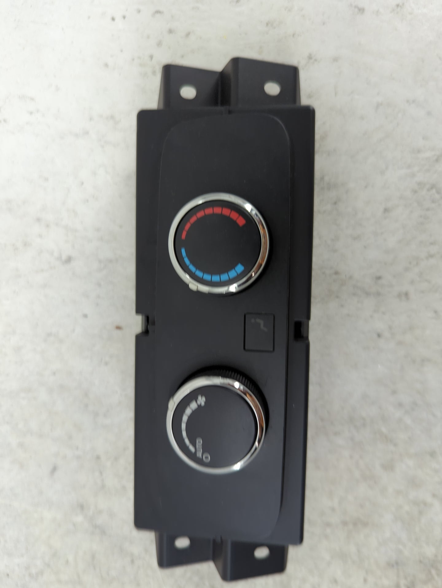2011-2013 Dodge Durango Climate Control Module Temperature AC/Heater Replacement P/N:P68089801AG Fits Fits 2011 2012 2013 OE