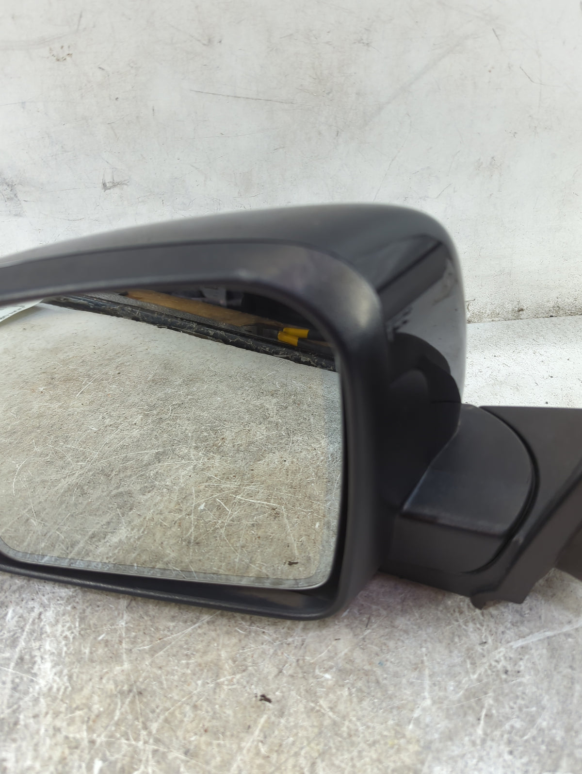 2011-2021 Dodge Durango Driver Side View Mirror - Left Door Mirror OEM Used - Oemusedautoparts1.com