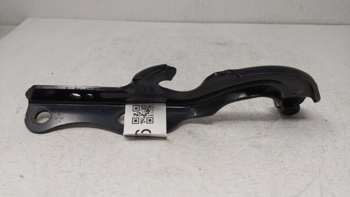 2013 Dodge Durango Driver Hood Hinge - Oemusedautoparts1.com