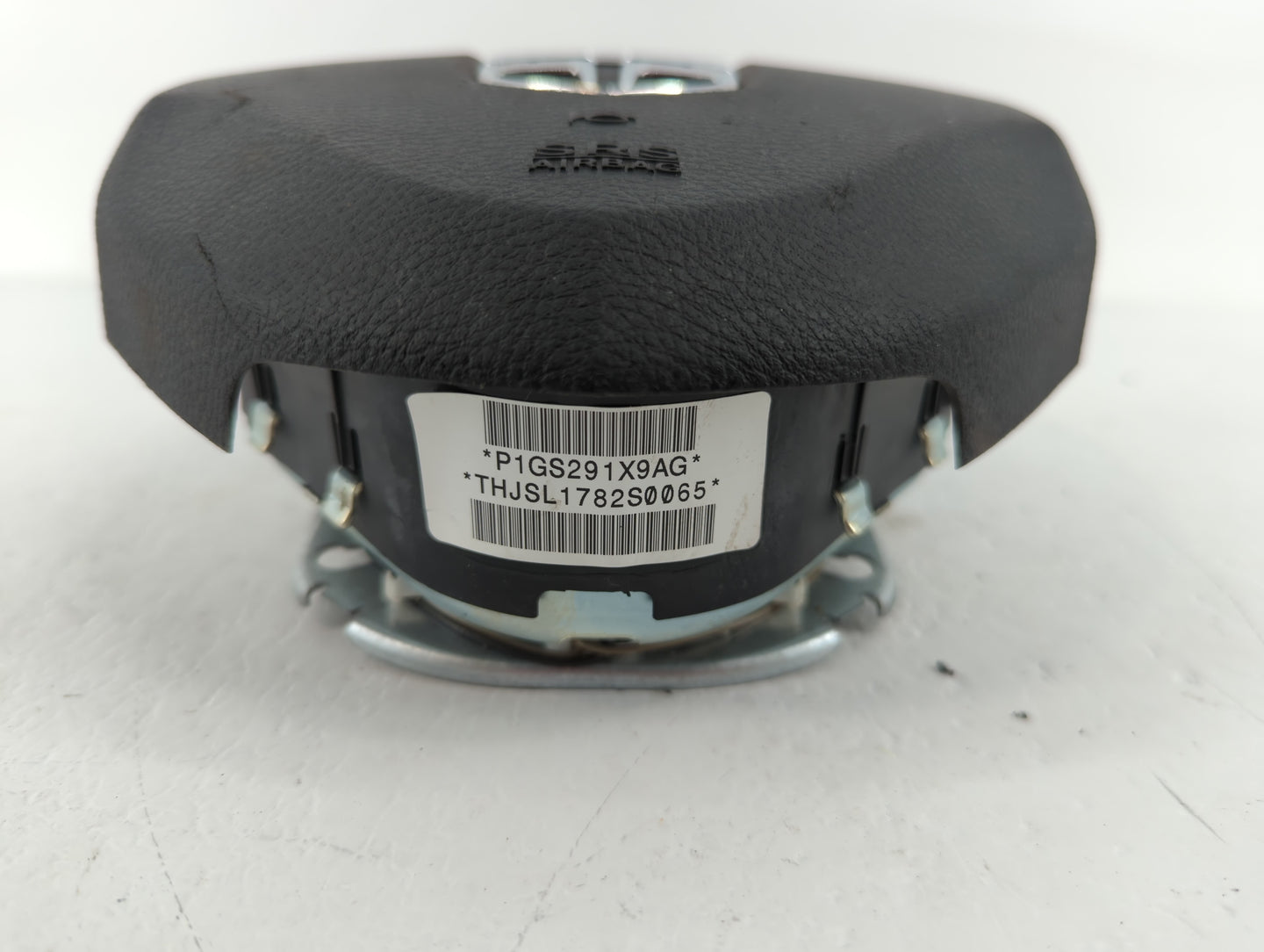 2013 Dodge Durango Air Bag Driver Left Steering Wheel Mounted P/N:BAM-PT1-1031 Fits OEM Used Auto Parts - Oemusedautoparts1.