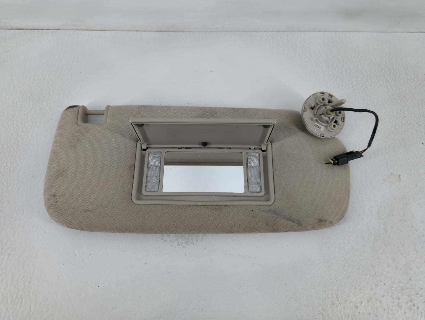 2011-2022 Dodge Durango Sun Visor Shade Replacement Passenger Right Mirror Fits OEM Used Auto Parts - Oemusedautoparts1.com