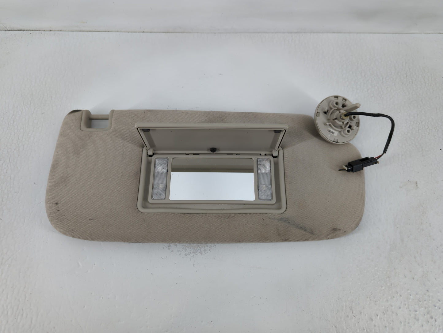 2011-2022 Dodge Durango Sun Visor Shade Replacement Passenger Right Mirror Fits OEM Used Auto Parts - Oemusedautoparts1.com