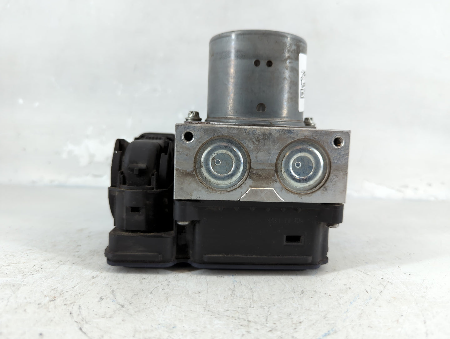 2013 Dodge Durango ABS Pump Control Module Replacement P/N:68164629AB Fits OEM Used Auto Parts - Oemusedautoparts1.com