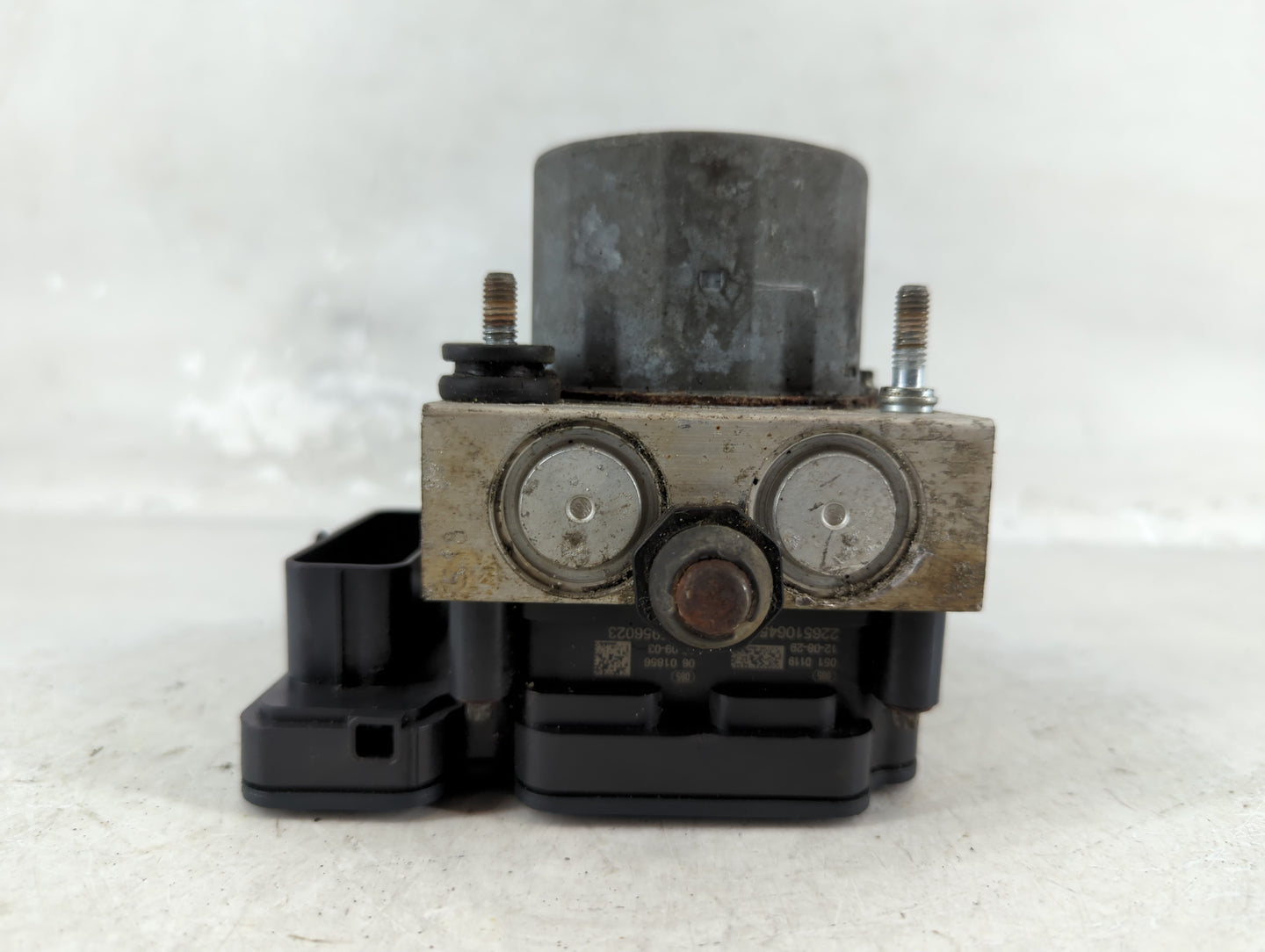 2013 Dodge Grand Caravan ABS Pump Control Module Replacement P/N:P68183803AA Fits OEM Used Auto Parts - Oemusedautoparts1.co