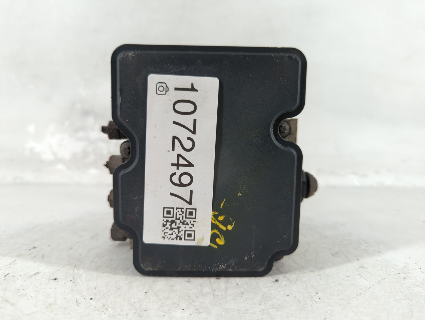 2013 Dodge Grand Caravan ABS Pump Control Module Replacement P/N:P68183803AA Fits OEM Used Auto Parts - Oemusedautoparts1.co