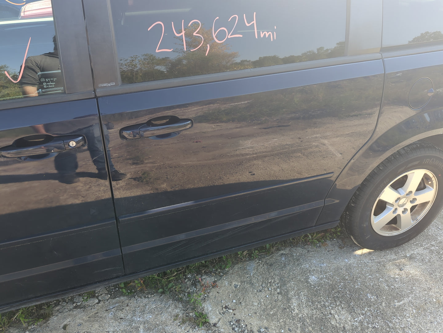 2008-2020 Dodge Grand Caravan Driver Rear Door Oem - Oemusedautoparts1.com