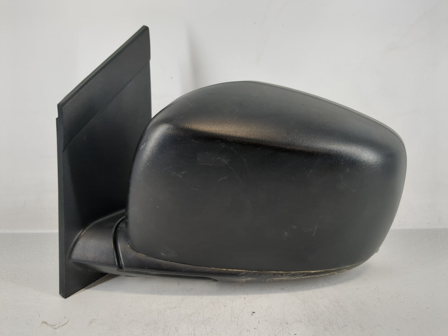 2011-2020 Dodge Grand Caravan Driver Side View Mirror - Left Door Mirror OEM Used - Oemusedautoparts1.com