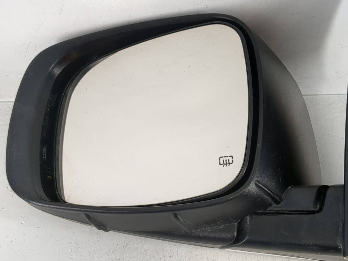 2011-2020 Dodge Grand Caravan Driver Side View Mirror - Left Door Mirror OEM Used - Oemusedautoparts1.com