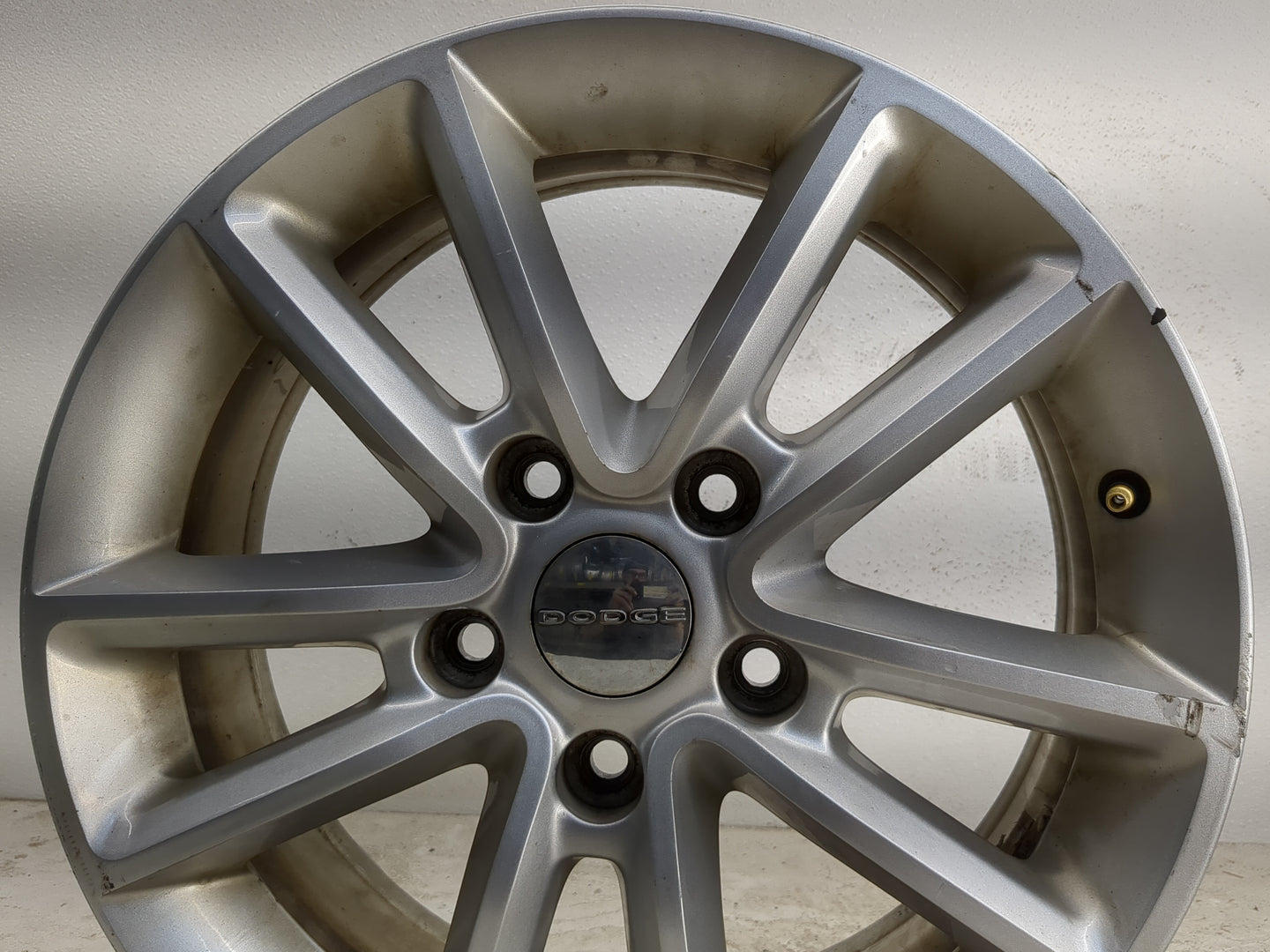 2013-2020 Dodge Grand Caravan Oem Wheel Rim - Oemusedautoparts1.com