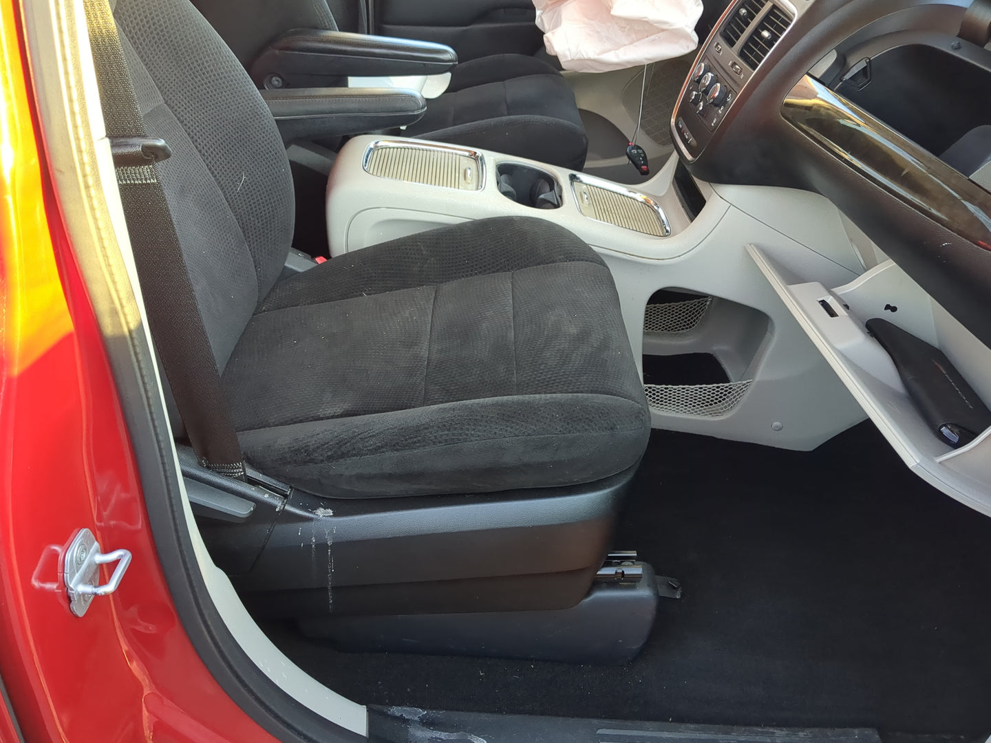 2011-2018 Dodge Grand Caravan Passenger Front Seat Oem - Oemusedautoparts1.com