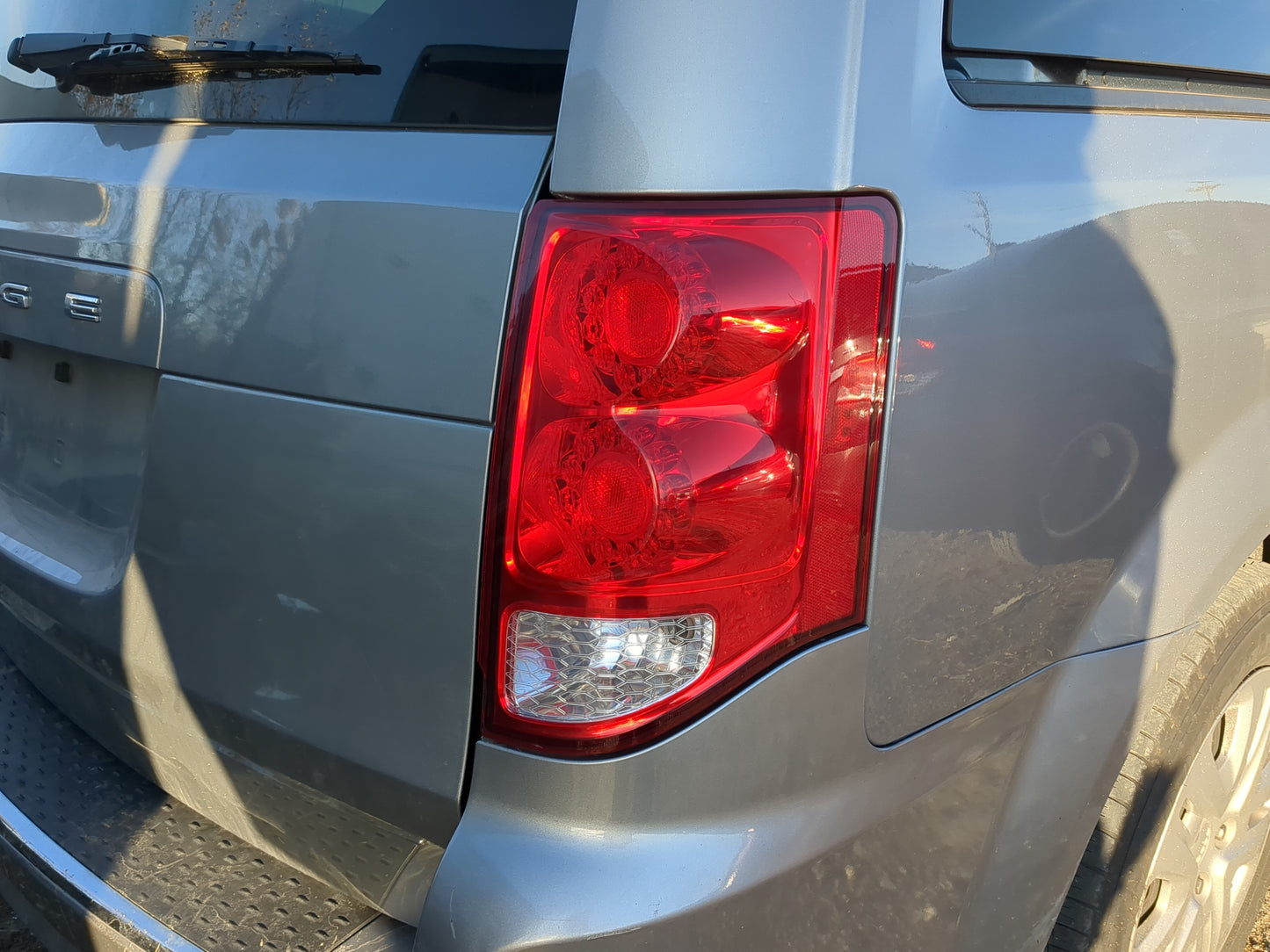 2011-2020 Dodge Grand Caravan Tail Light Assembly Passenger Right OEM Fits Fits 2011 2012 2013 2014 2015 2016 2017 2018 2019