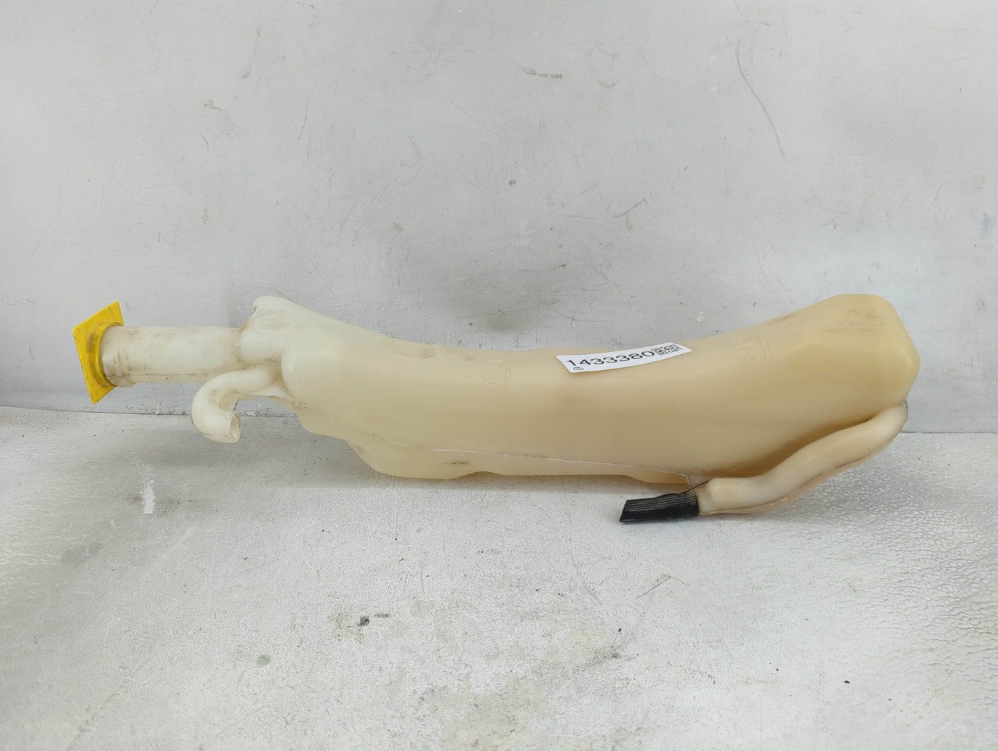 2013 Dodge Grand Caravan Windshield Washer Fluid Reservoir Bottle Oem - Oemusedautoparts1.com
