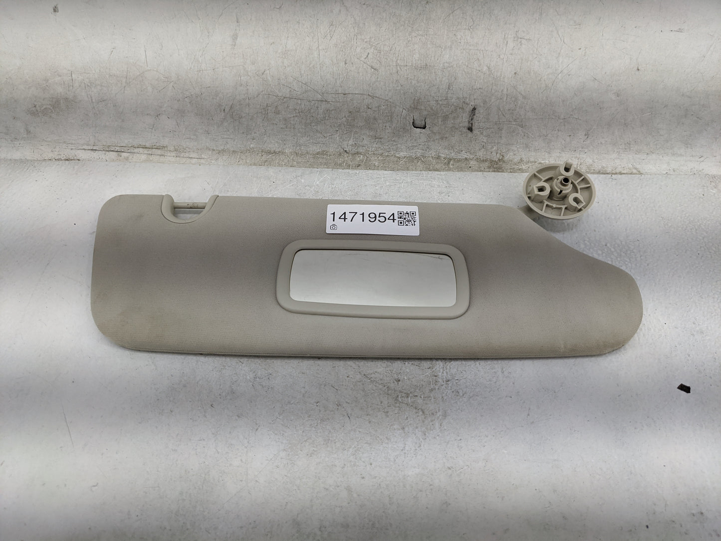 2011-2020 Dodge Grand Caravan Sun Visor Shade Replacement Passenger Right Mirror Fits OEM Used Auto Parts - Oemusedautoparts