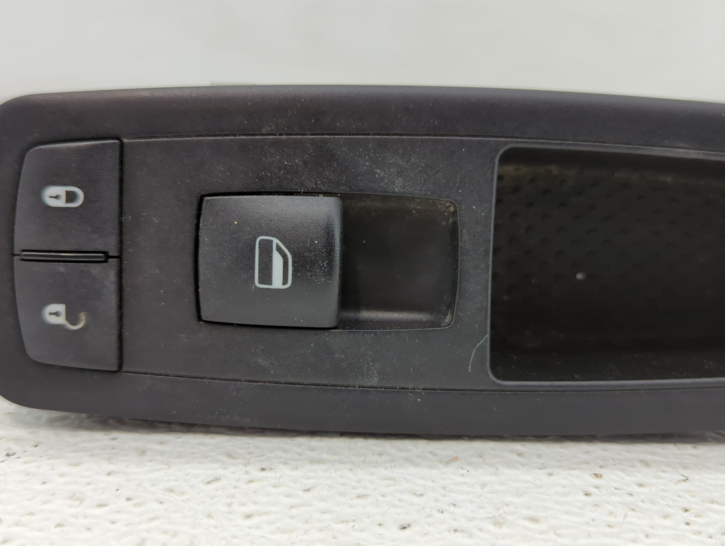 2013 Dodge Grand Caravan Passenger Right Power Window Switch - Oemusedautoparts1.com