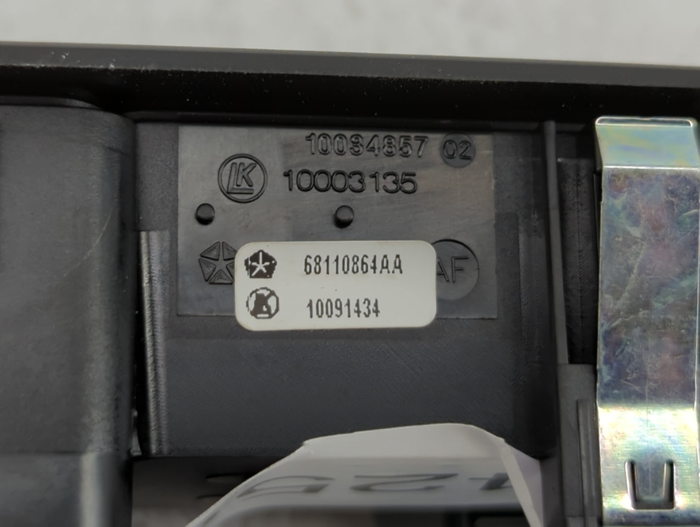 2013 Dodge Grand Caravan Passenger Right Power Window Switch - Oemusedautoparts1.com