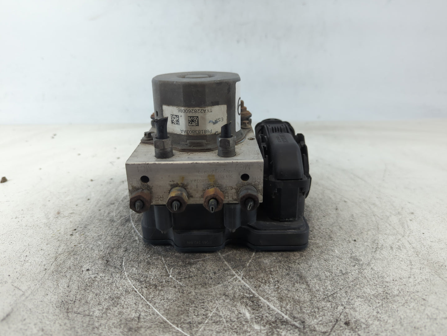 2013 Dodge Grand Caravan ABS Pump Control Module Replacement P/N:P68183803AA Fits OEM Used Auto Parts - Oemusedautoparts1.co