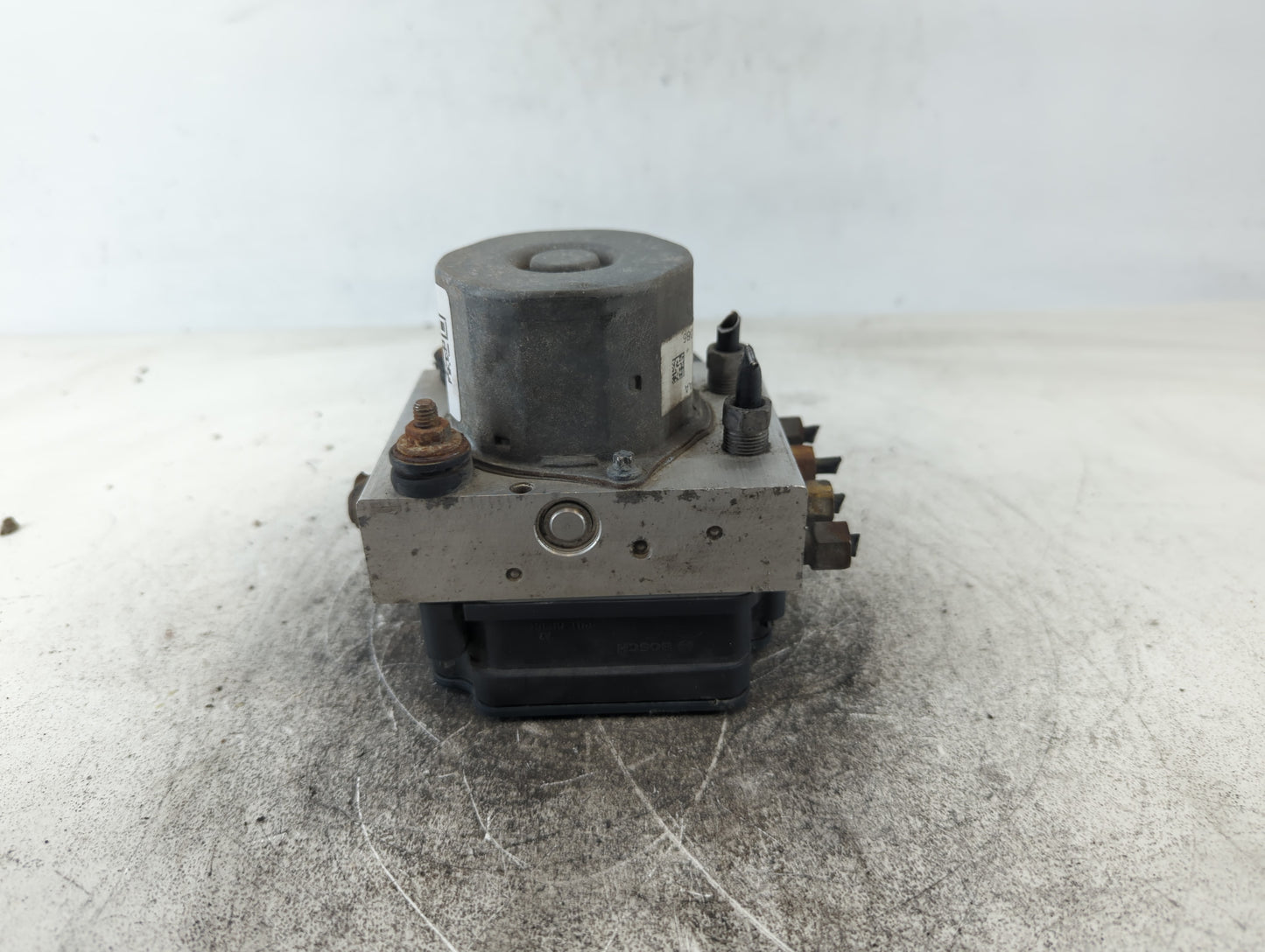 2013 Dodge Grand Caravan ABS Pump Control Module Replacement P/N:P68183803AA Fits OEM Used Auto Parts - Oemusedautoparts1.co
