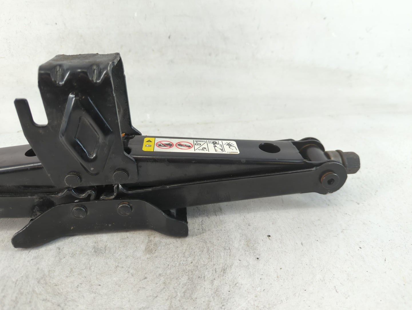 2013 Dodge Grand Caravan Spare Scissor Car Jack - Oemusedautoparts1.com