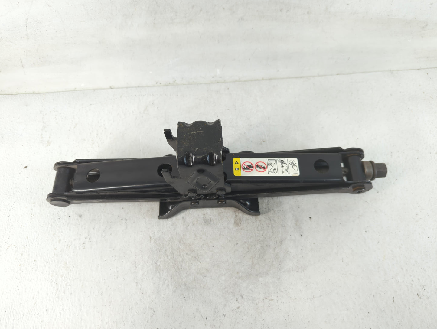 2013 Dodge Grand Caravan Spare Scissor Car Jack - Oemusedautoparts1.com