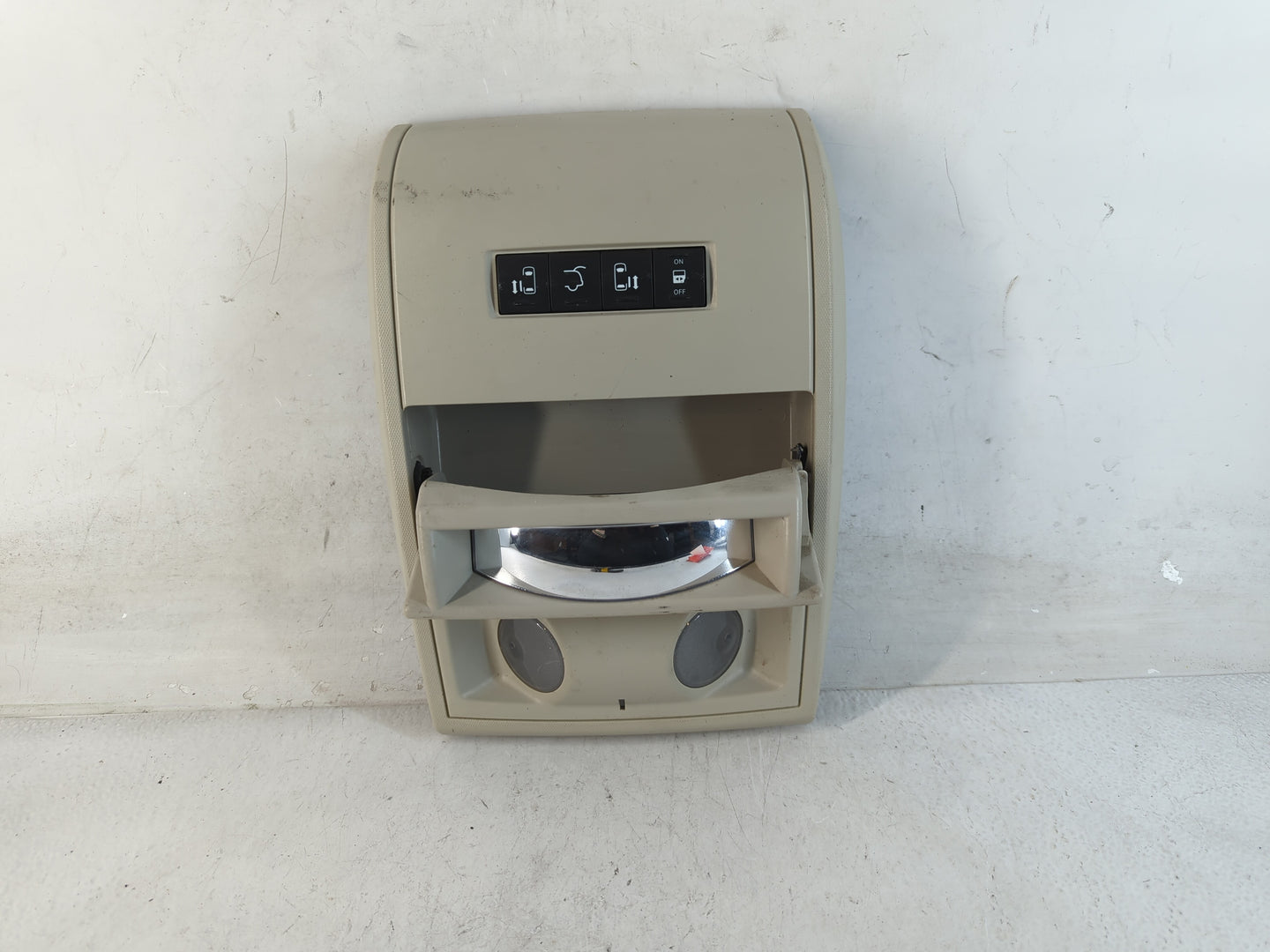 2013 Dodge Grand Caravan Overhead Roof Console Interior Dome Light - Oemusedautoparts1.com