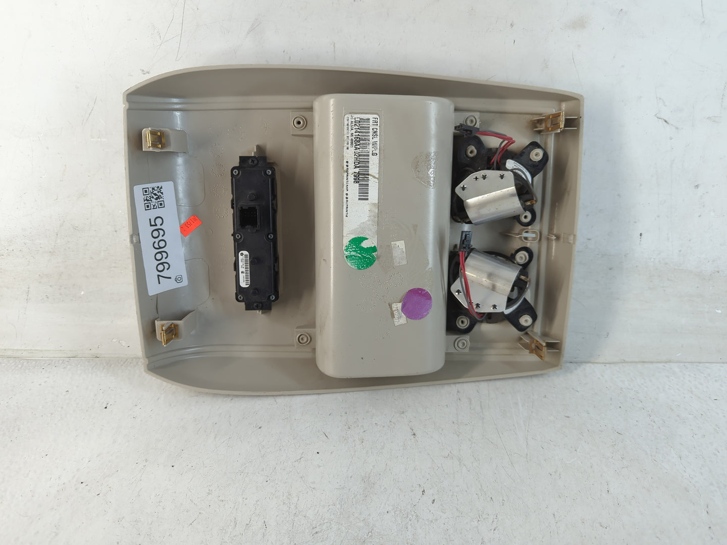 2013 Dodge Grand Caravan Overhead Roof Console Interior Dome Light - Oemusedautoparts1.com