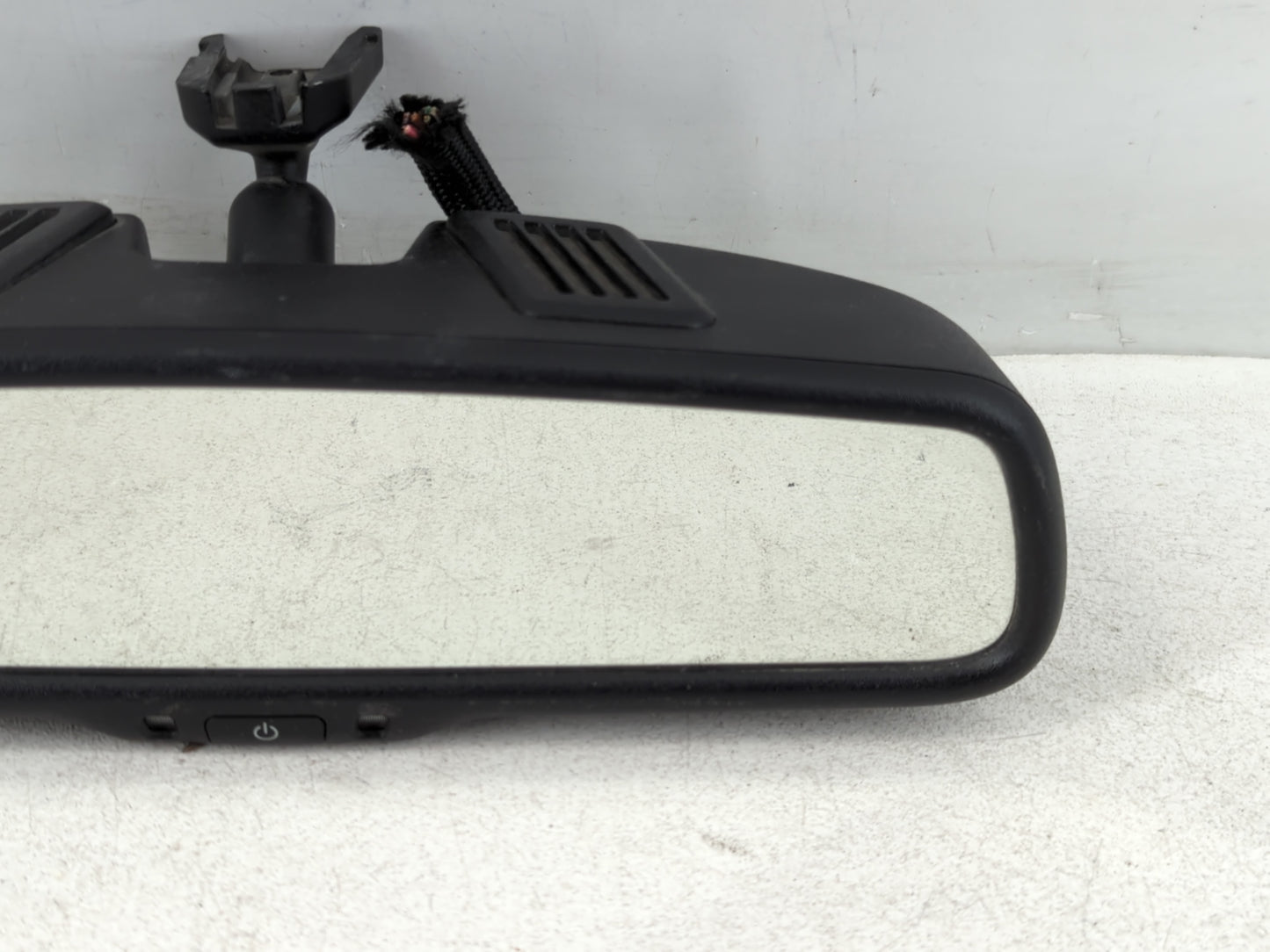 2010-2018 Dodge Grand Caravan Interior Rear View Mirror Replacement OEM P/N:E11026130 Fits OEM Used Auto Parts - Oemusedauto