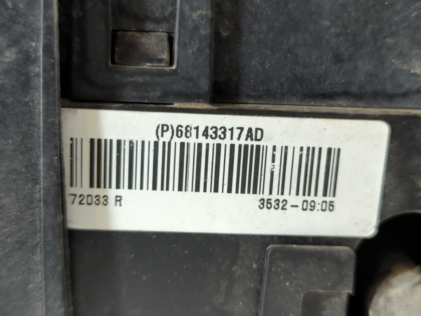 2013 Dodge Journey Fusebox Fuse Box Relay Module Tipm 68143317ad - Oemusedautoparts1.com