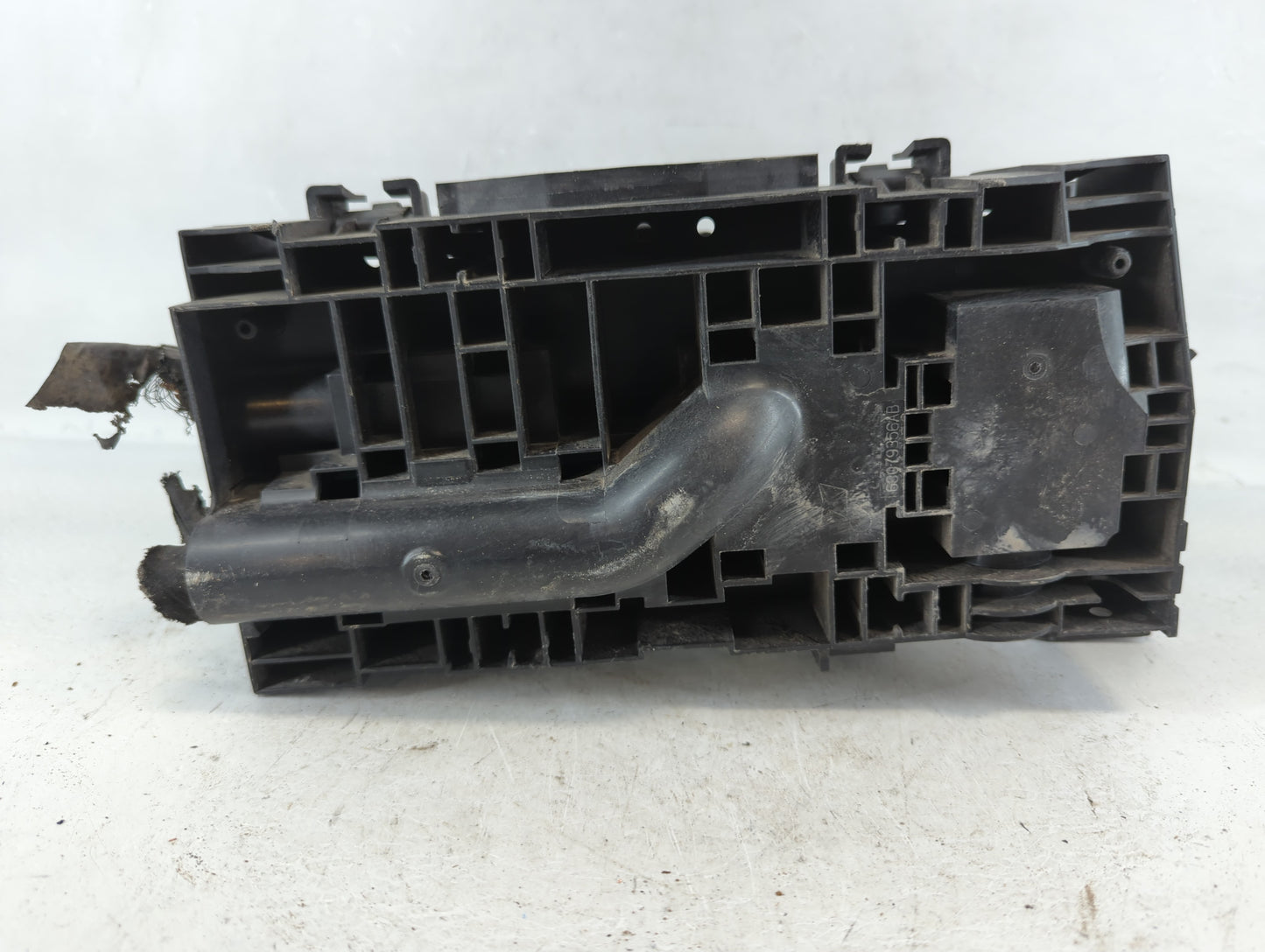 2013 Dodge Journey Fusebox Fuse Box Relay Module Tipm 68143317ad - Oemusedautoparts1.com