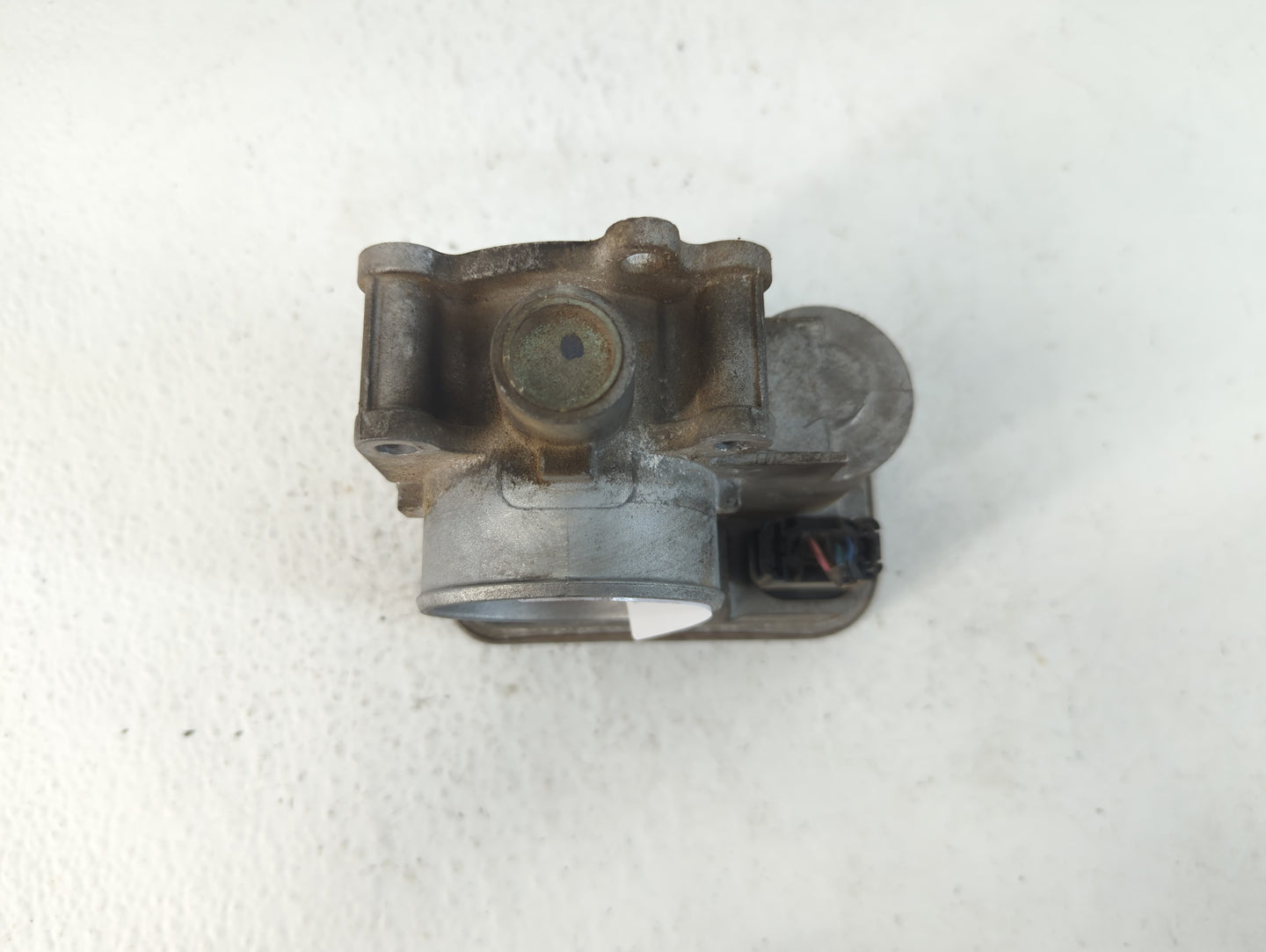 2009-2018 Dodge Journey Throttle Body Fits Fits 2007 2008 2009 2010 2011 2012 2013 2014 2015 2016 2017 2018 OEM Used Auto Pa