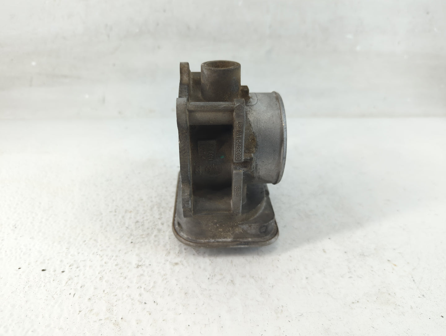 2009-2018 Dodge Journey Throttle Body Fits Fits 2007 2008 2009 2010 2011 2012 2013 2014 2015 2016 2017 2018 OEM Used Auto Pa