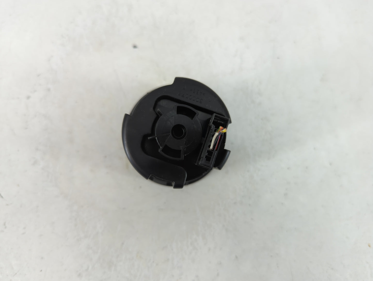 2013 Dodge Journey Headlight Head Light Switch Lamp Control 10014023 - Oemusedautoparts1.com