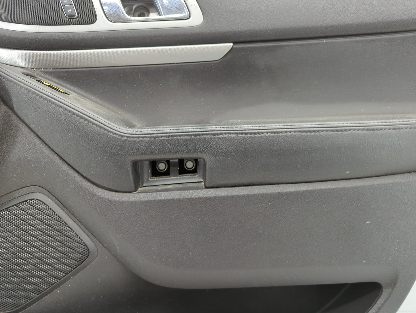 2013 Dodge Journey Engine Cover - Oemusedautoparts1.com