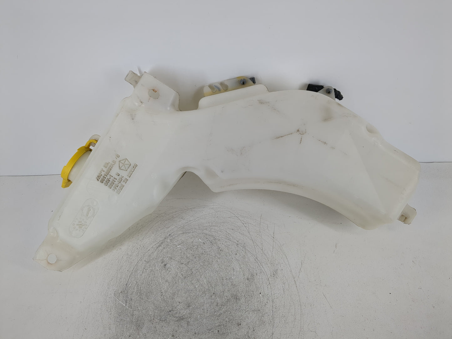 2013 Dodge Journey Windshield Washer Fluid Reservoir Bottle Oem - Oemusedautoparts1.com