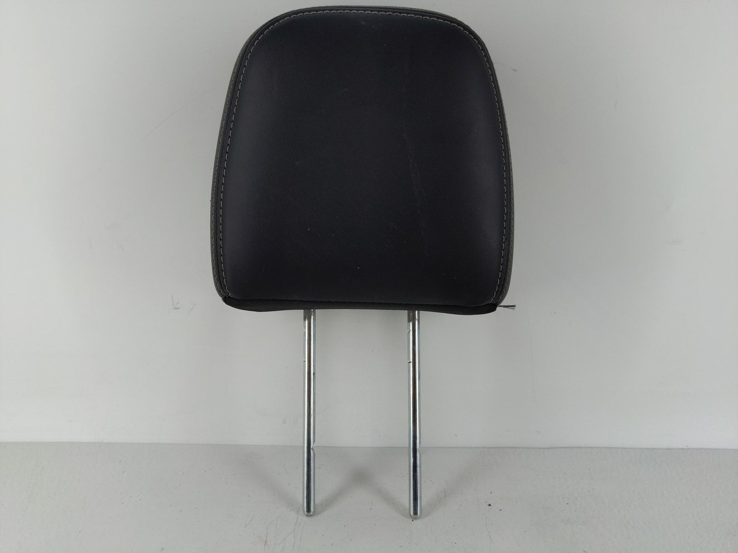 2011-2017 Dodge Journey Headrest Head Rest Rear Seat Fits Fits 2011 2012 2013 2014 2015 2016 2017 OEM Used Auto Parts - Oemu