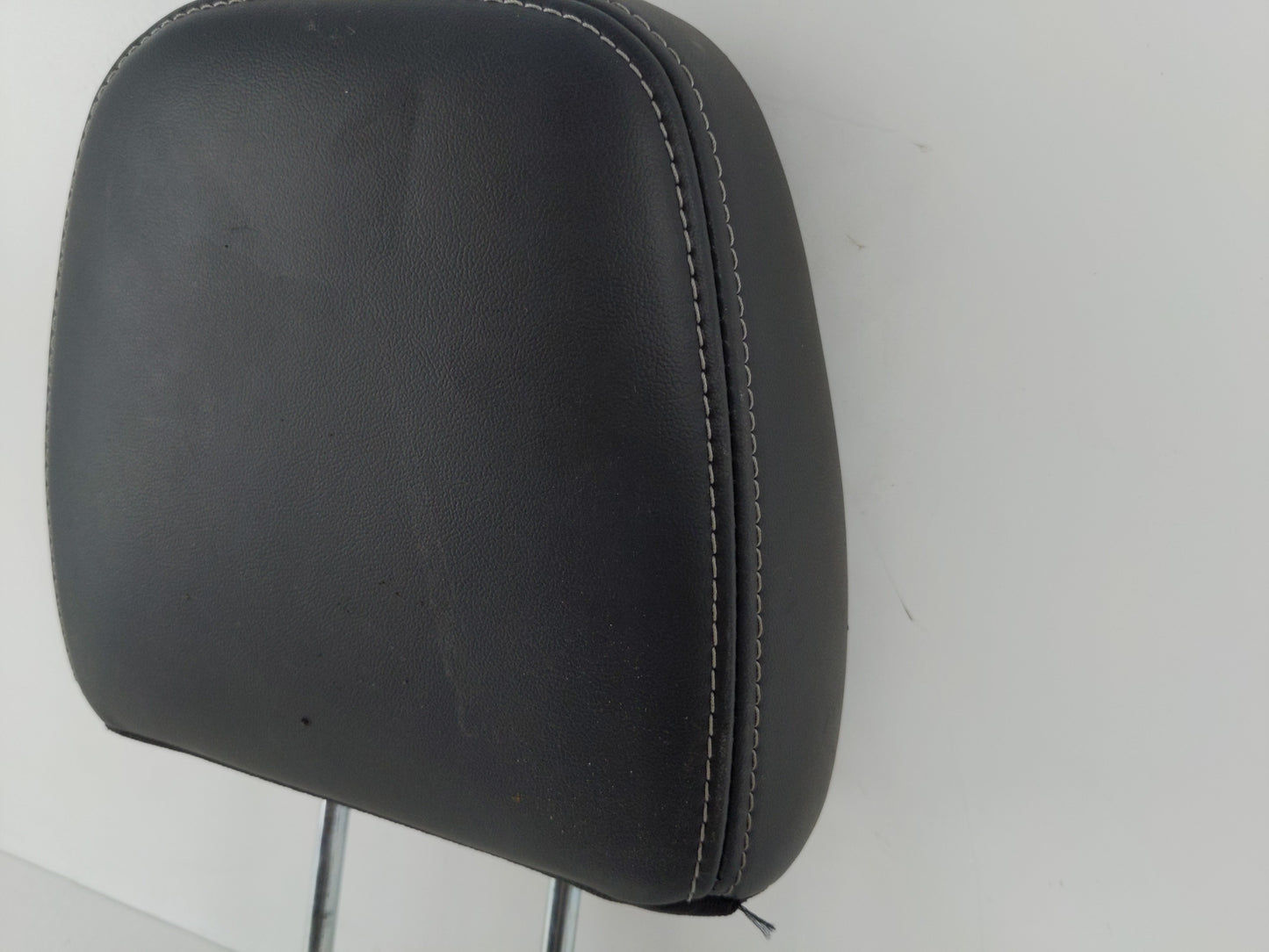 2011-2017 Dodge Journey Headrest Head Rest Rear Seat Fits Fits 2011 2012 2013 2014 2015 2016 2017 OEM Used Auto Parts - Oemu