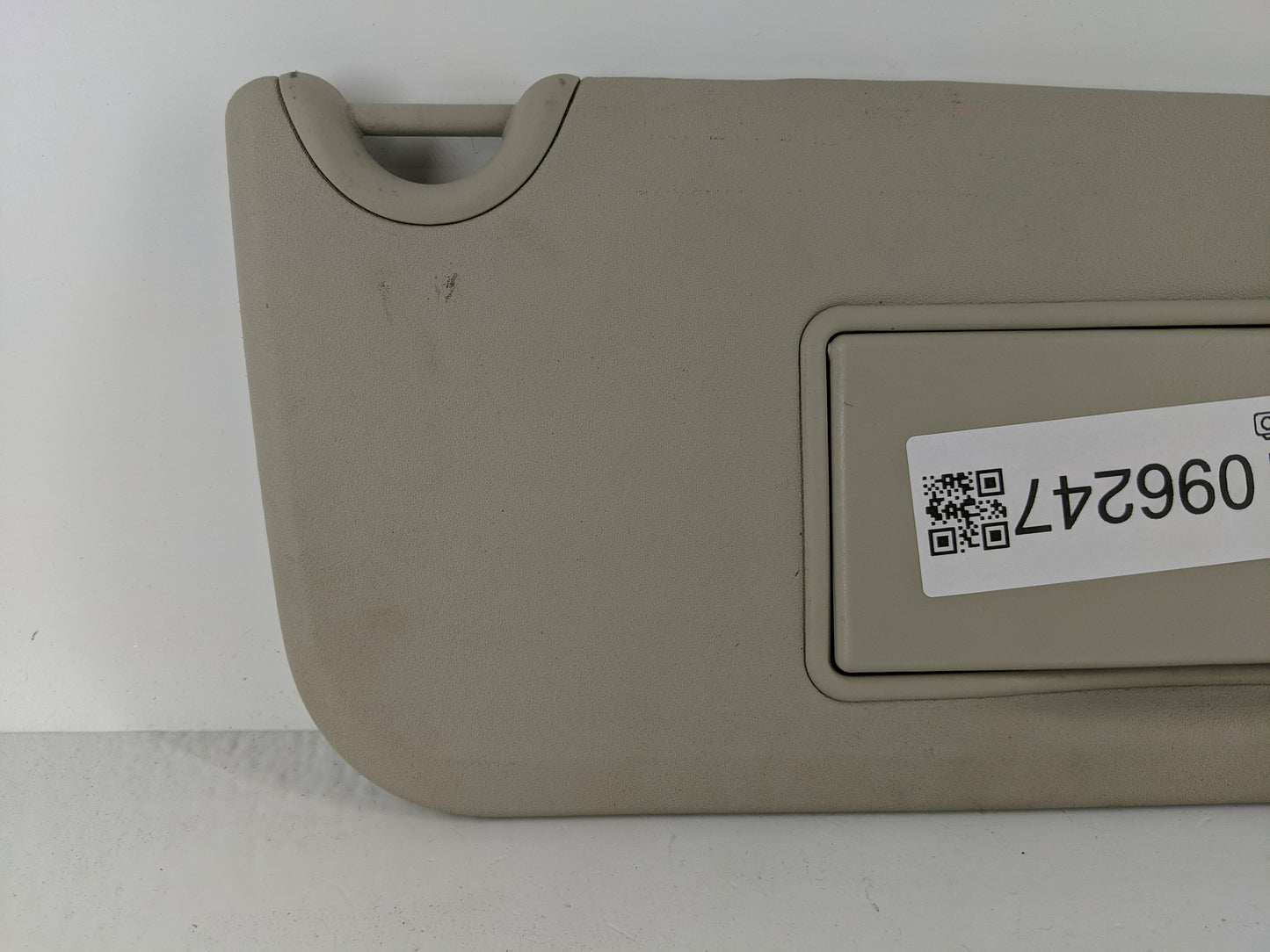 2013 Dodge Journey Sun Visor Shade Replacement Passenger Right Mirror Fits OEM Used Auto Parts - Oemusedautoparts1.com