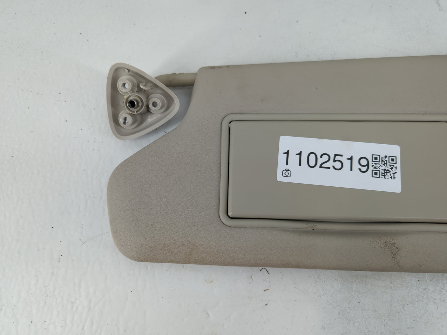 2013 Dodge Journey Sun Visor Shade Replacement Driver Left Mirror Fits OEM Used Auto Parts - Oemusedautoparts1.com